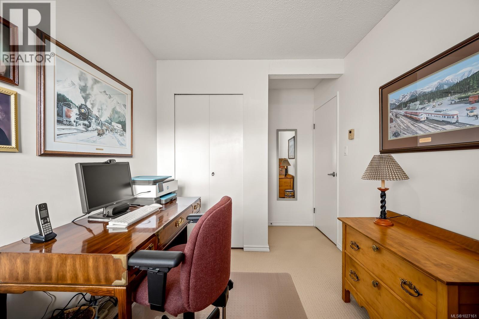 #305 1537 Noel Ave - 27