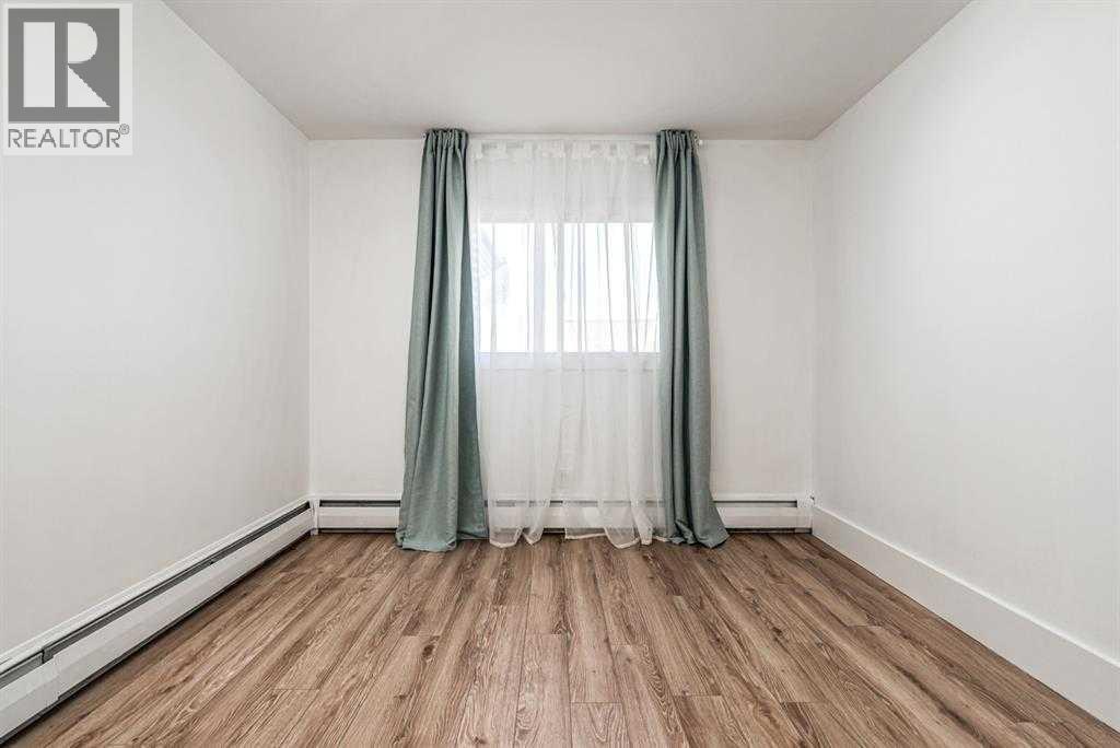 
          6919 Elbow Drive Southwest
            <br/>
            <span>Calgary</span>
            , 
            <span>AB</span>
             <span>T2V0E6</span>
         - Photo 31