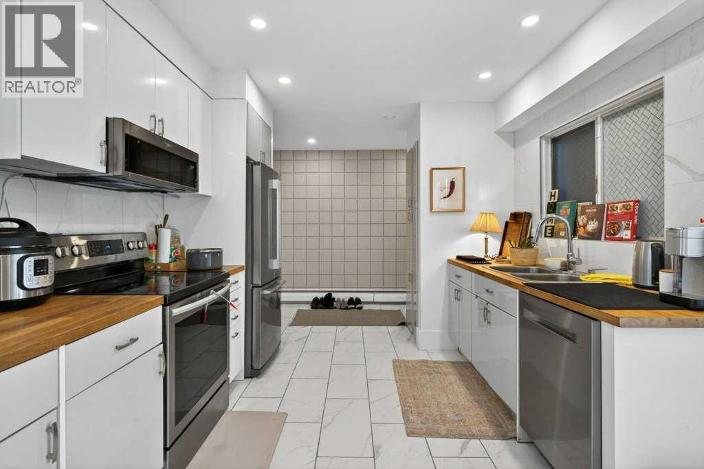 
          6919 Elbow Drive Southwest
            <br/>
            <span>Calgary</span>
            , 
            <span>AB</span>
             <span>T2V0E6</span>
         - Photo 11