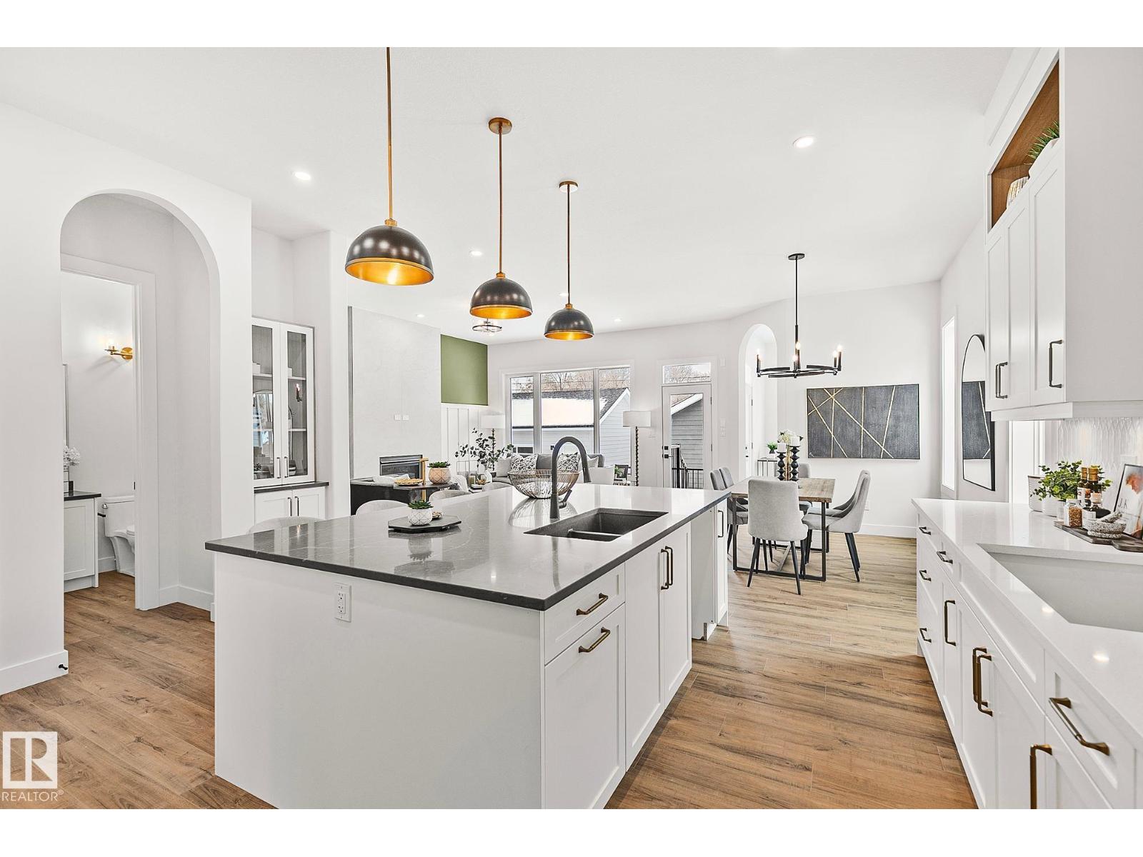 11238 61 ST NW - Photo 4 of 66, Edmonton, Alberta