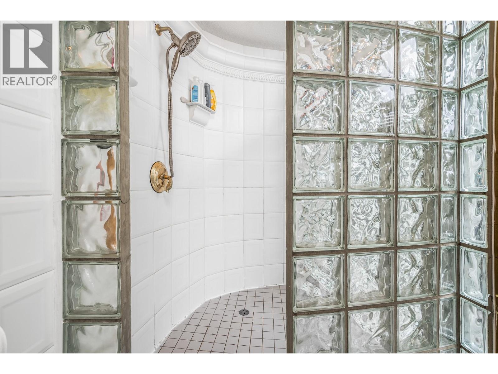 8180 Tronson Road, Vernon