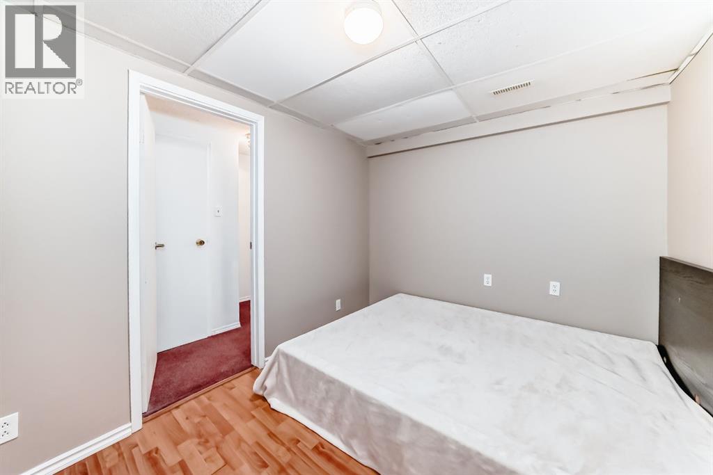 Single Family House for Sale in  MARTINRIDGE Place NE Martindale Calgary 