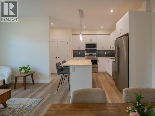 102-5191 MANSON AVE, Powell River