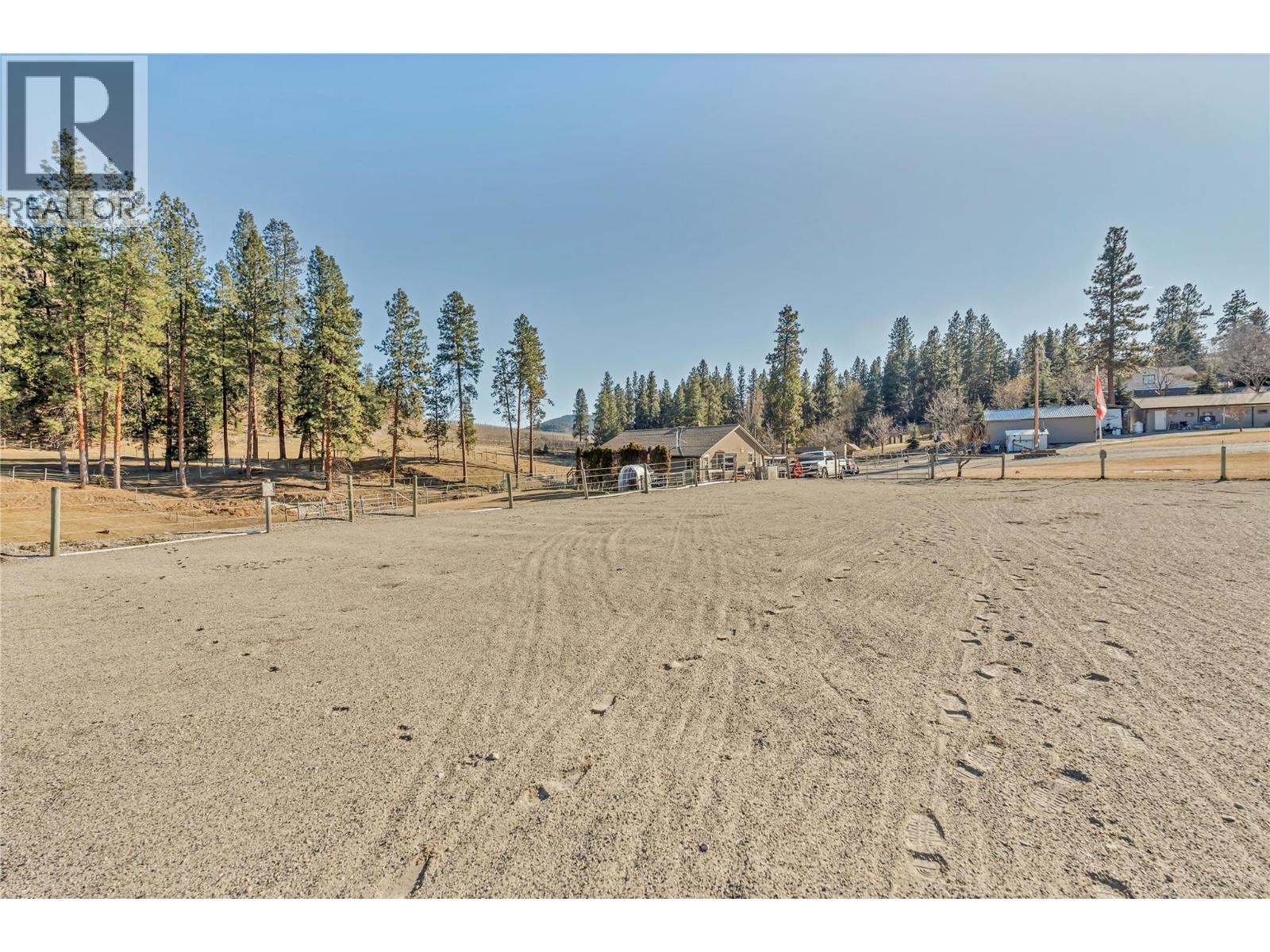 5615 Simpson Road, Summerland