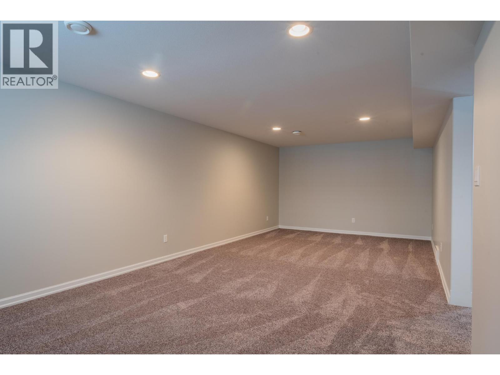 7981 BIRCHWOOD Drive, Trail