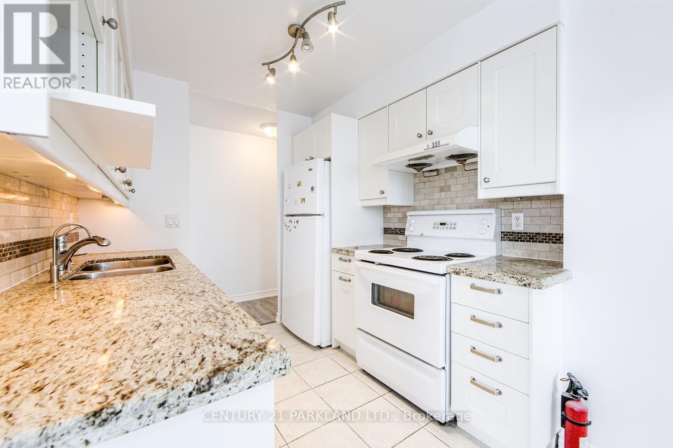 #1701 8 REAN DRIVE - 14