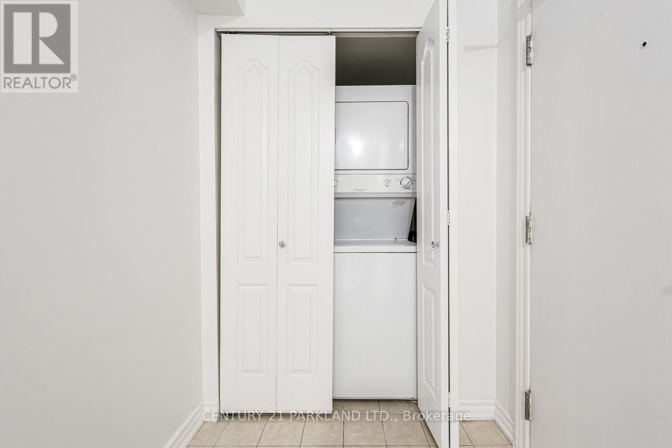 #1701 8 REAN DRIVE - 28