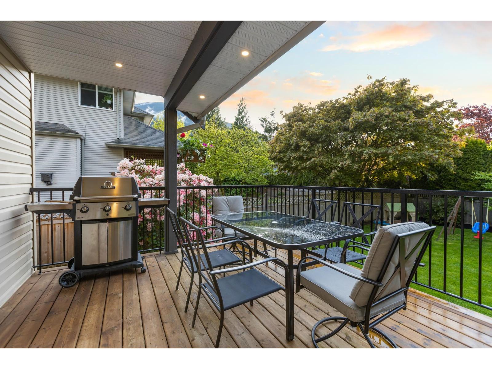 511 COTTONWOOD AVENUE, Harrison Hot Springs, Harrison Hot Springs