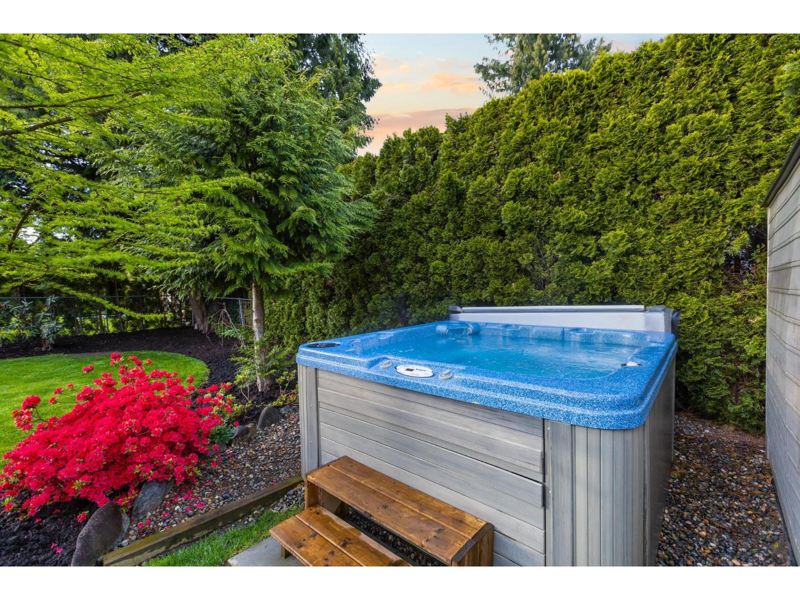 511 COTTONWOOD AVENUE, Harrison Hot Springs, Harrison Hot Springs