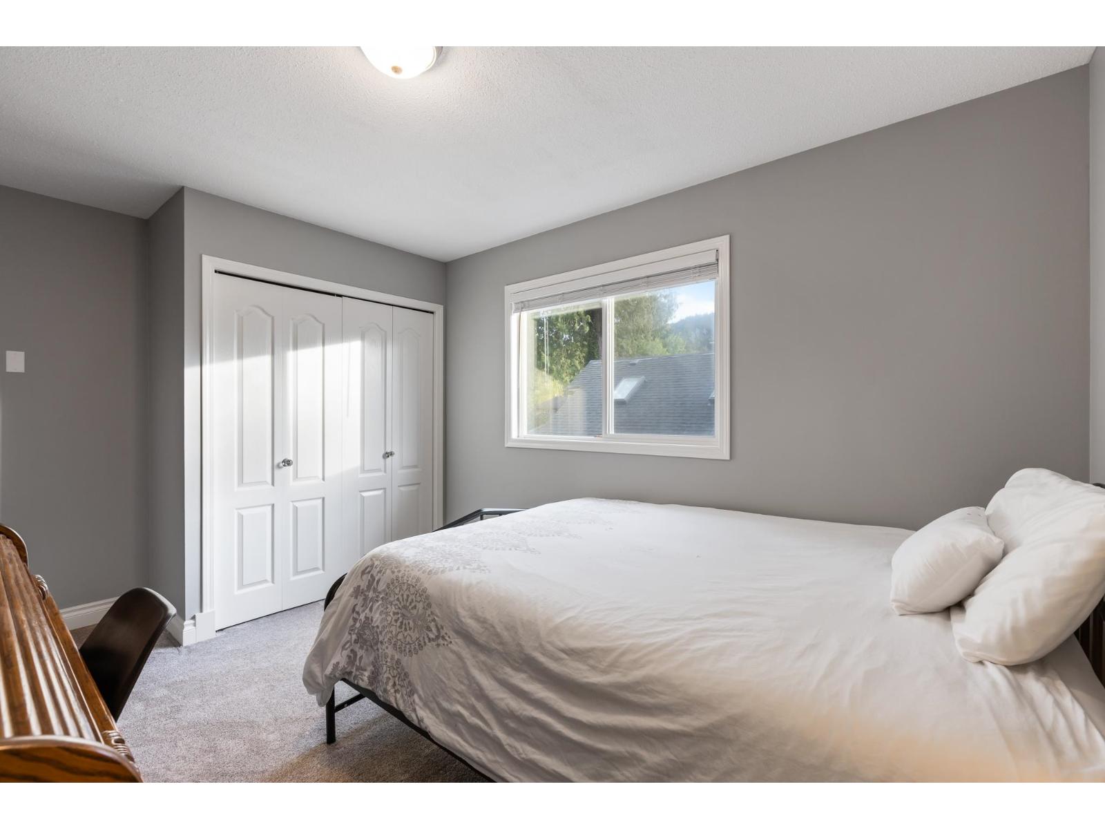 511 COTTONWOOD AVENUE, Harrison Hot Springs, Harrison Hot Springs