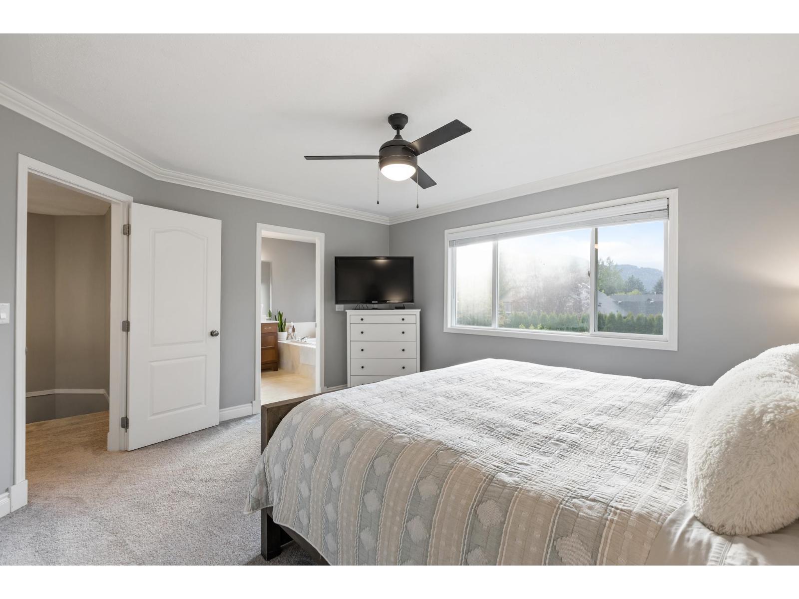 511 COTTONWOOD AVENUE, Harrison Hot Springs, Harrison Hot Springs