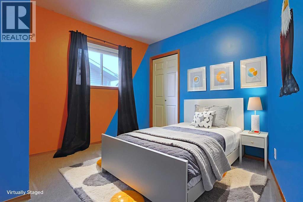 Single Family House Bi-level for Sale in  Sunridge Crescent NW Sunridge Airdrie 