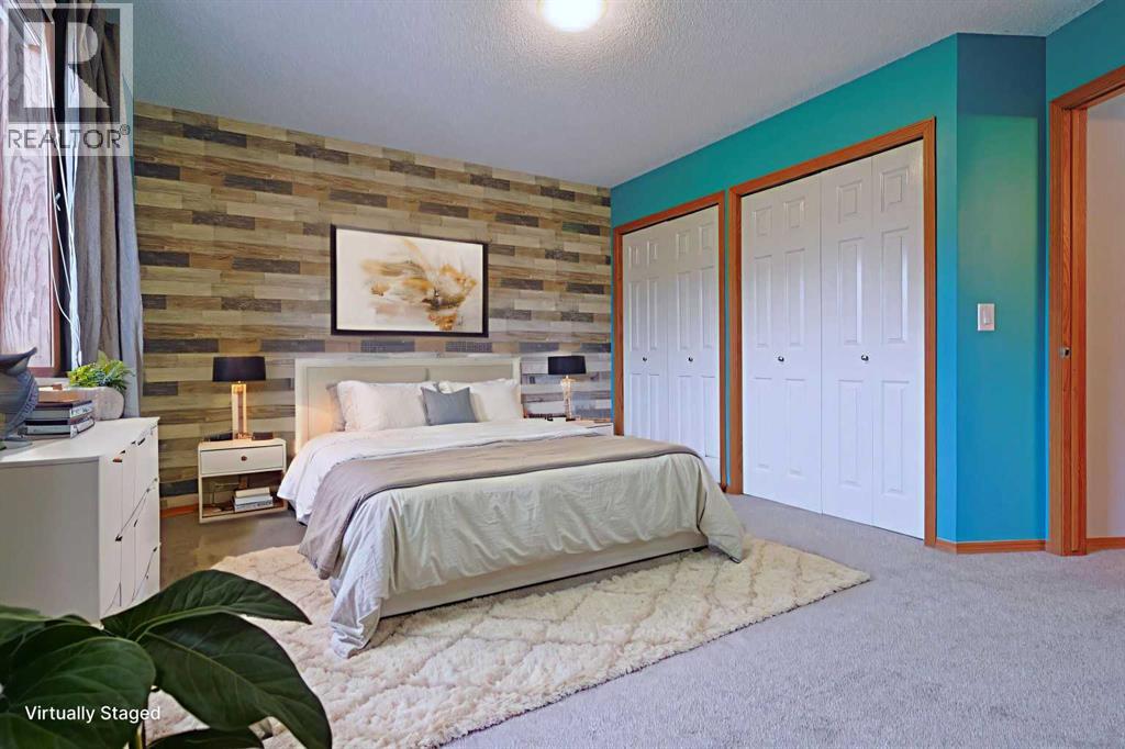 Single Family House Bi-level for Sale in  Sunridge Crescent NW Sunridge Airdrie 