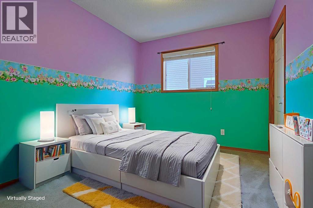 Single Family House Bi-level for Sale in  Sunridge Crescent NW Sunridge Airdrie 