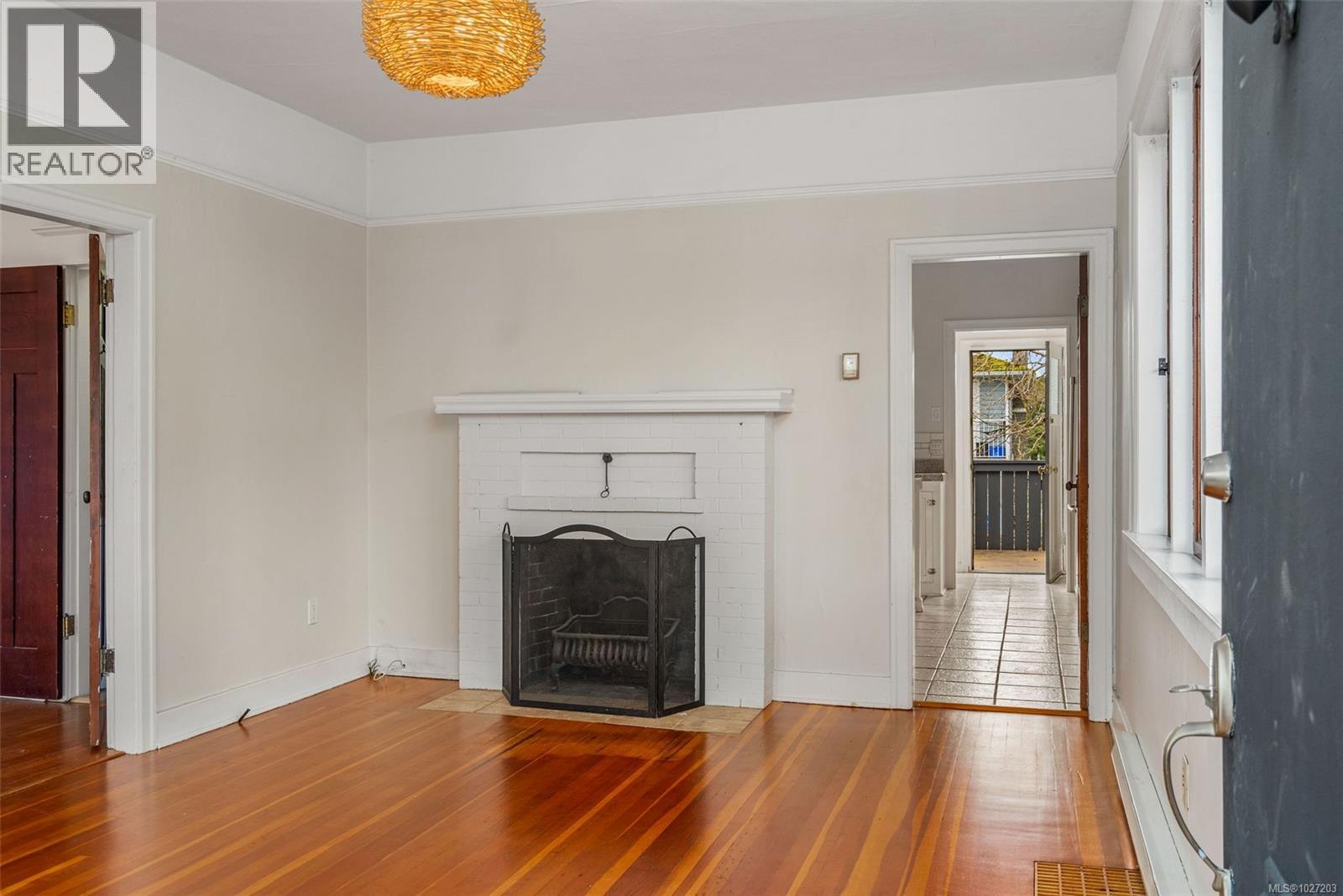  3107 Balfour Avenue, Victoria