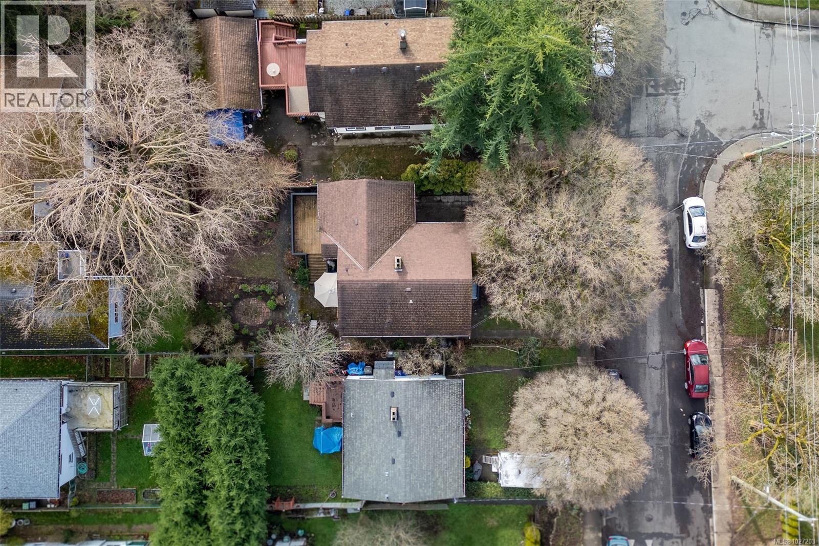  3107 Balfour Avenue, Victoria