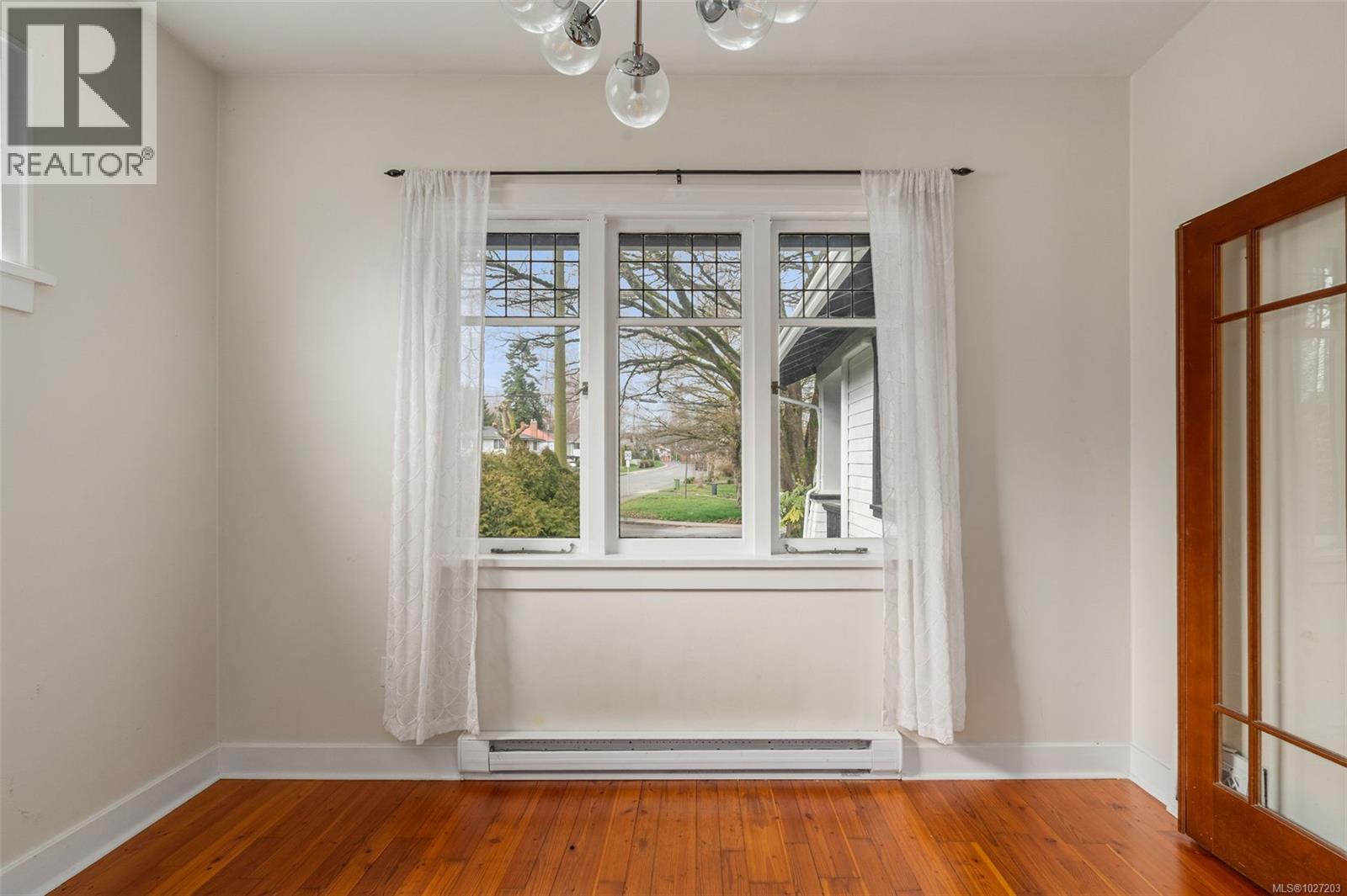  3107 Balfour Avenue, Victoria