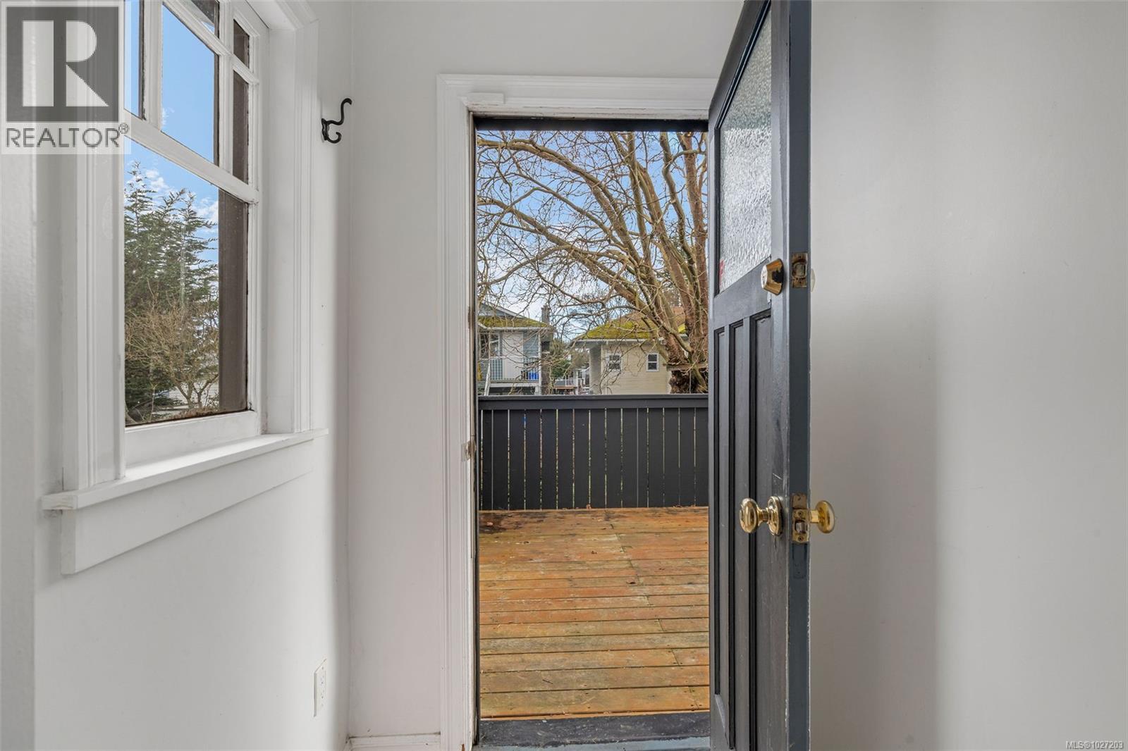  3107 Balfour Avenue, Victoria