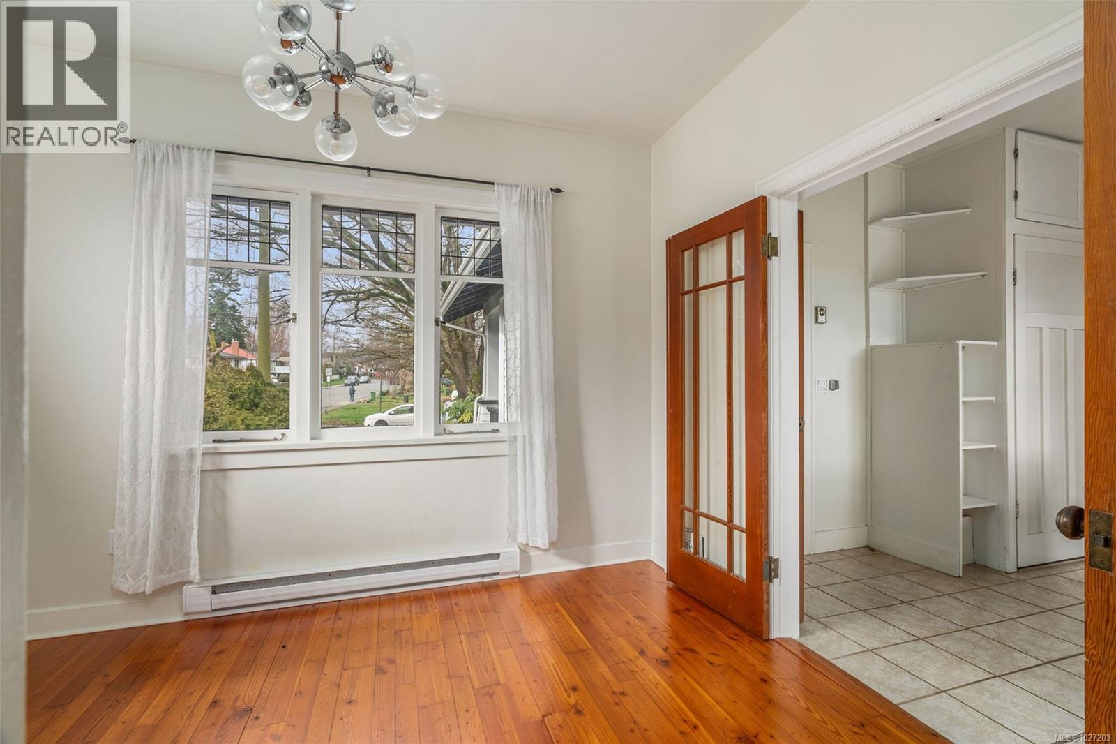  3107 Balfour Avenue, Victoria