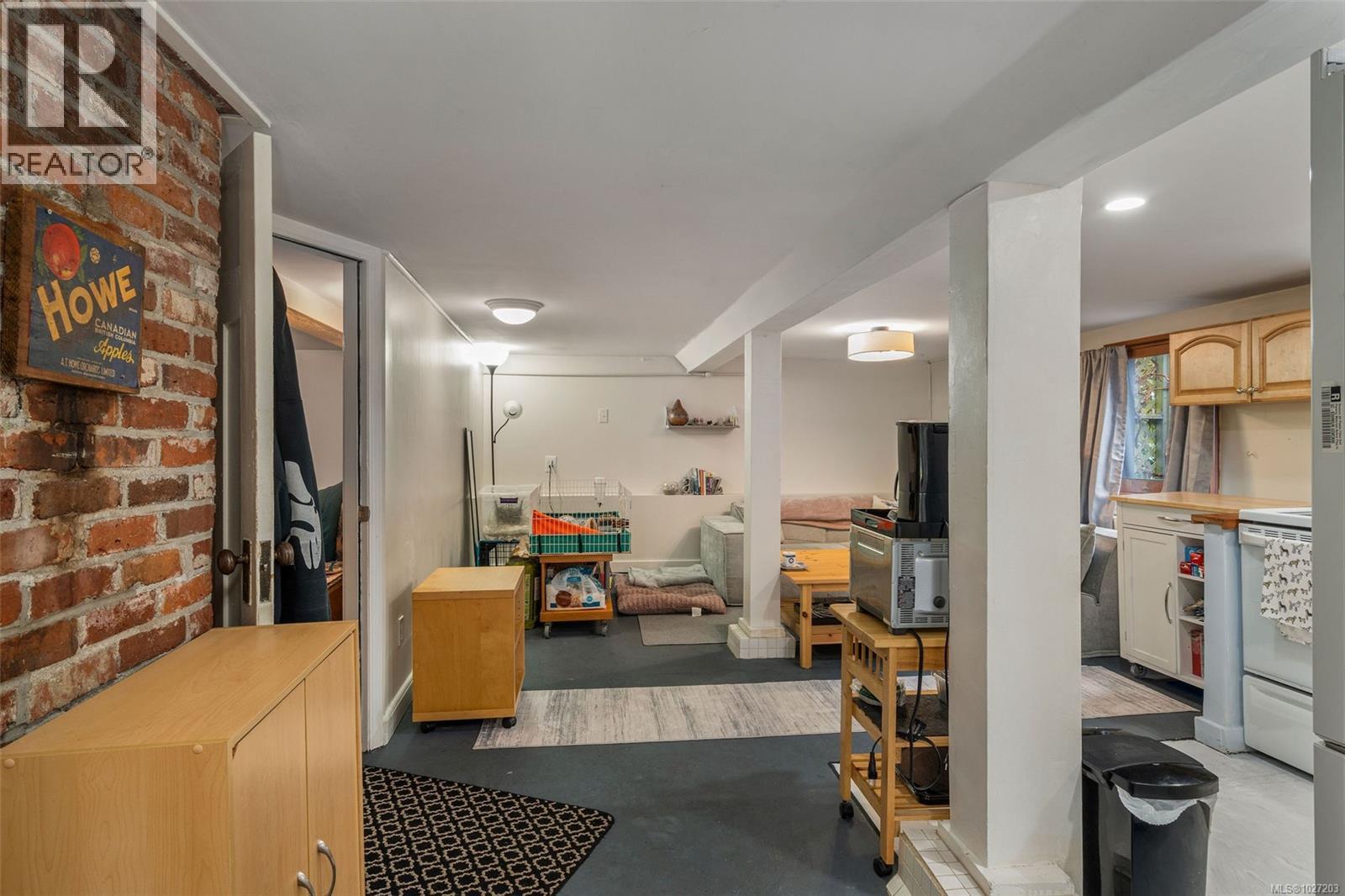  3107 Balfour Avenue, Victoria