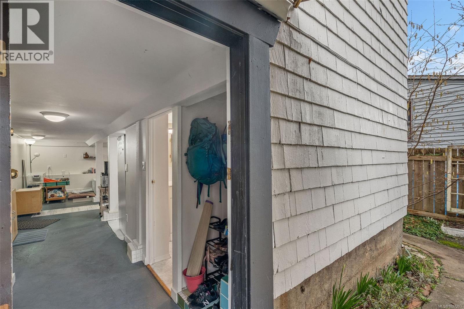  3107 Balfour Avenue, Victoria