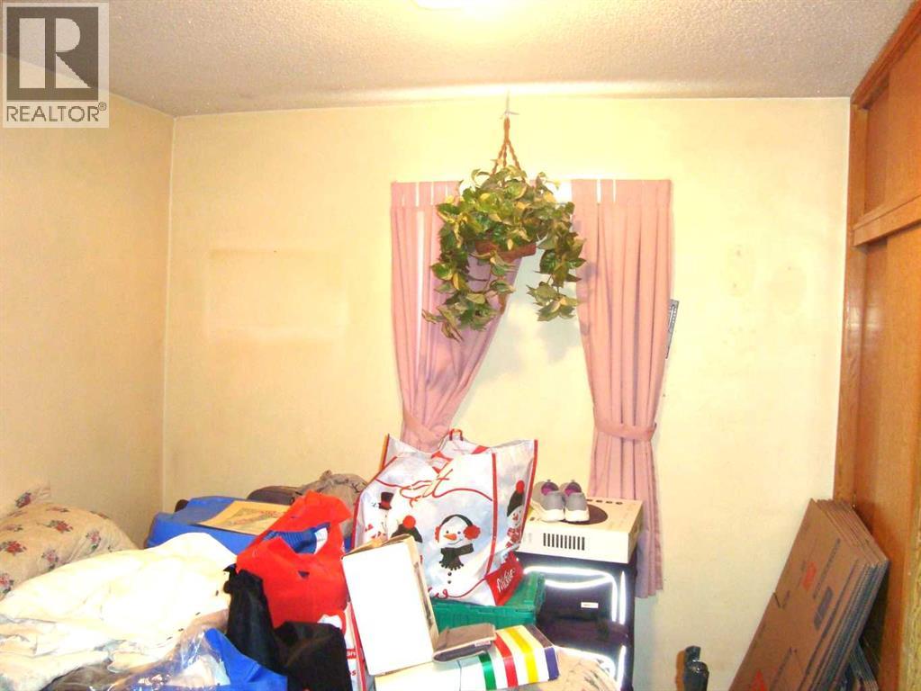 204 FIRST STREET S - 15