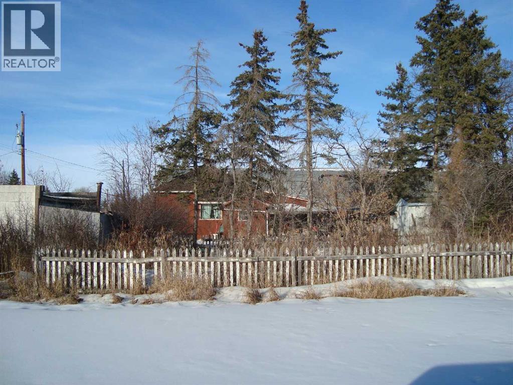 204 FIRST STREET S - 5