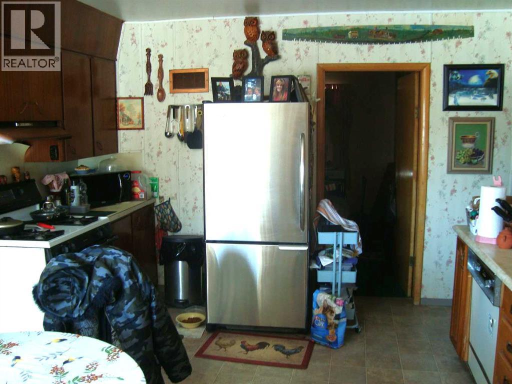 204 FIRST STREET S - 10
