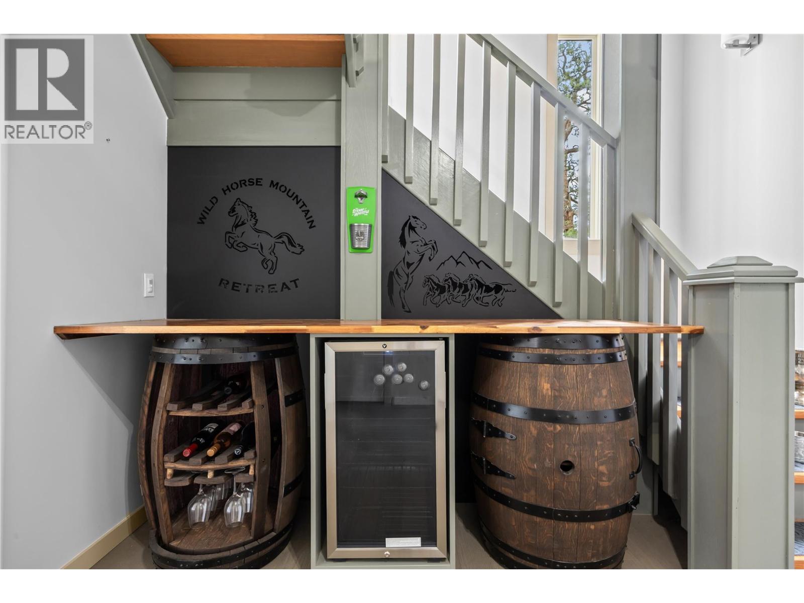 432 HWY 97 Highway, Summerland