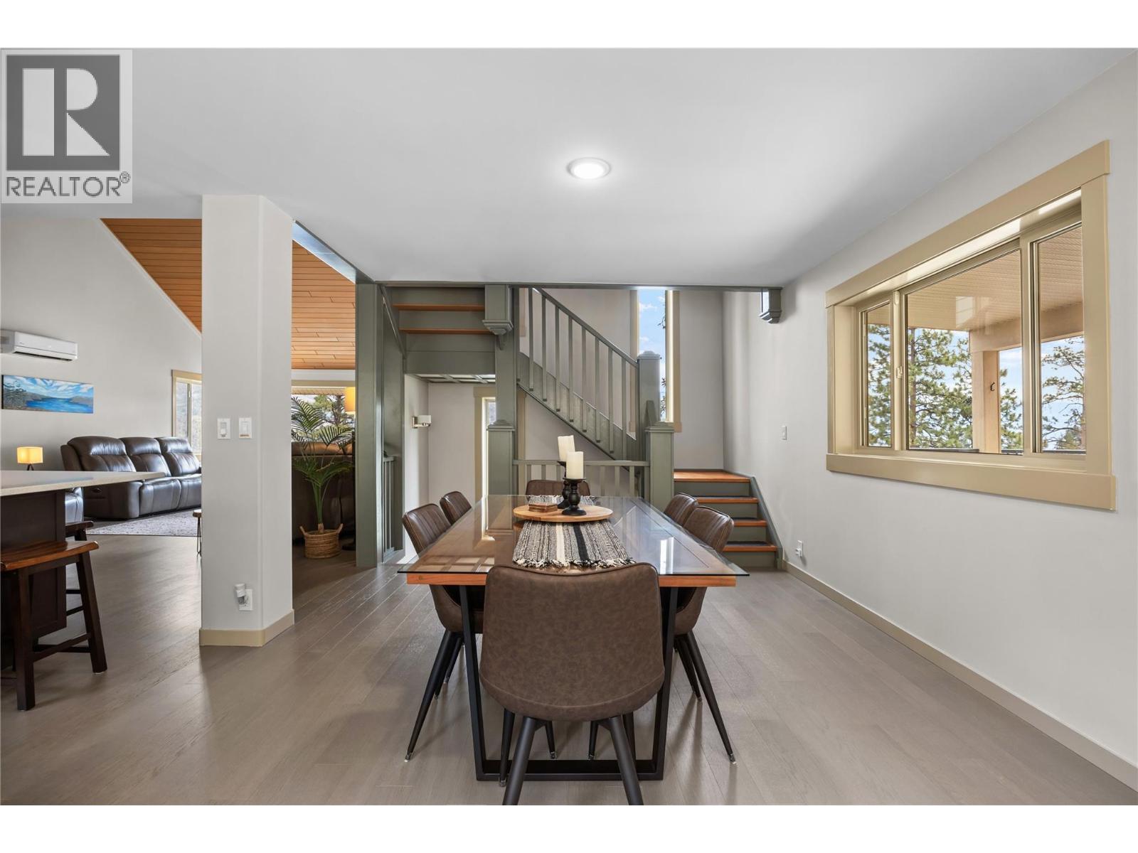 432 HWY 97 Highway, Summerland