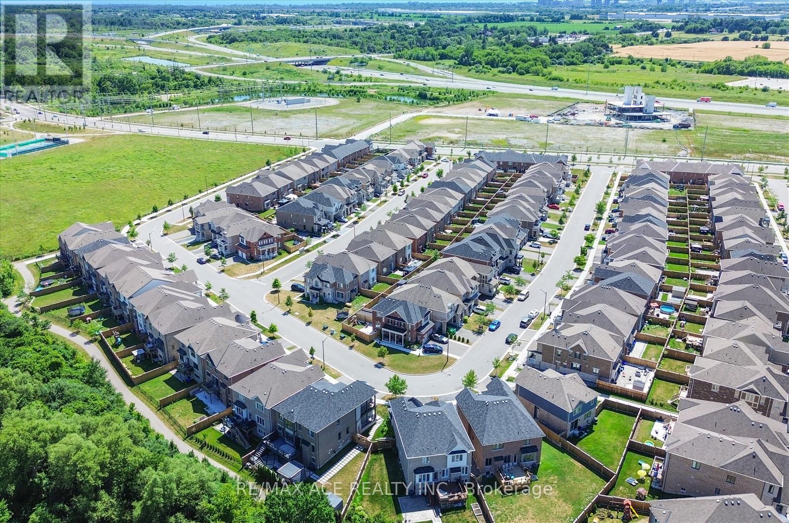 60 WESTFIELD DRIVE - 42