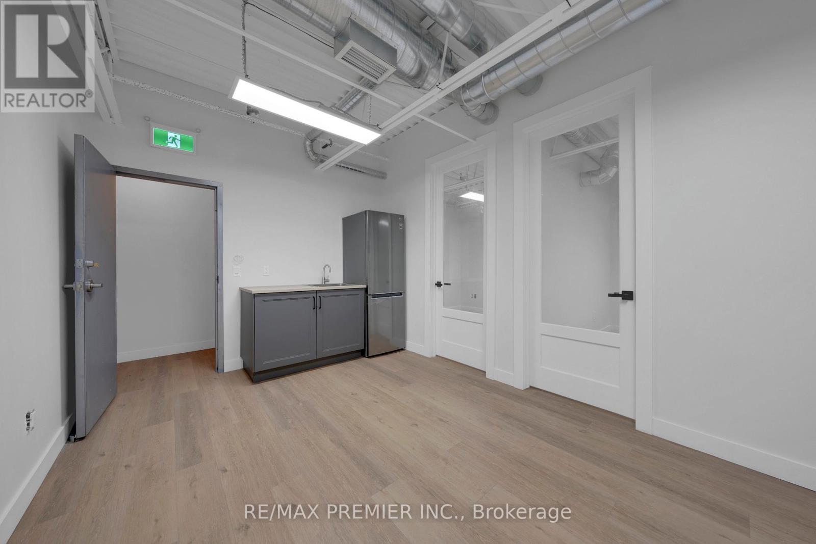 9 UPPER - 185 TROWERS ROAD - Main photo, Vaughan (Pine Valley Business Park), Ontario