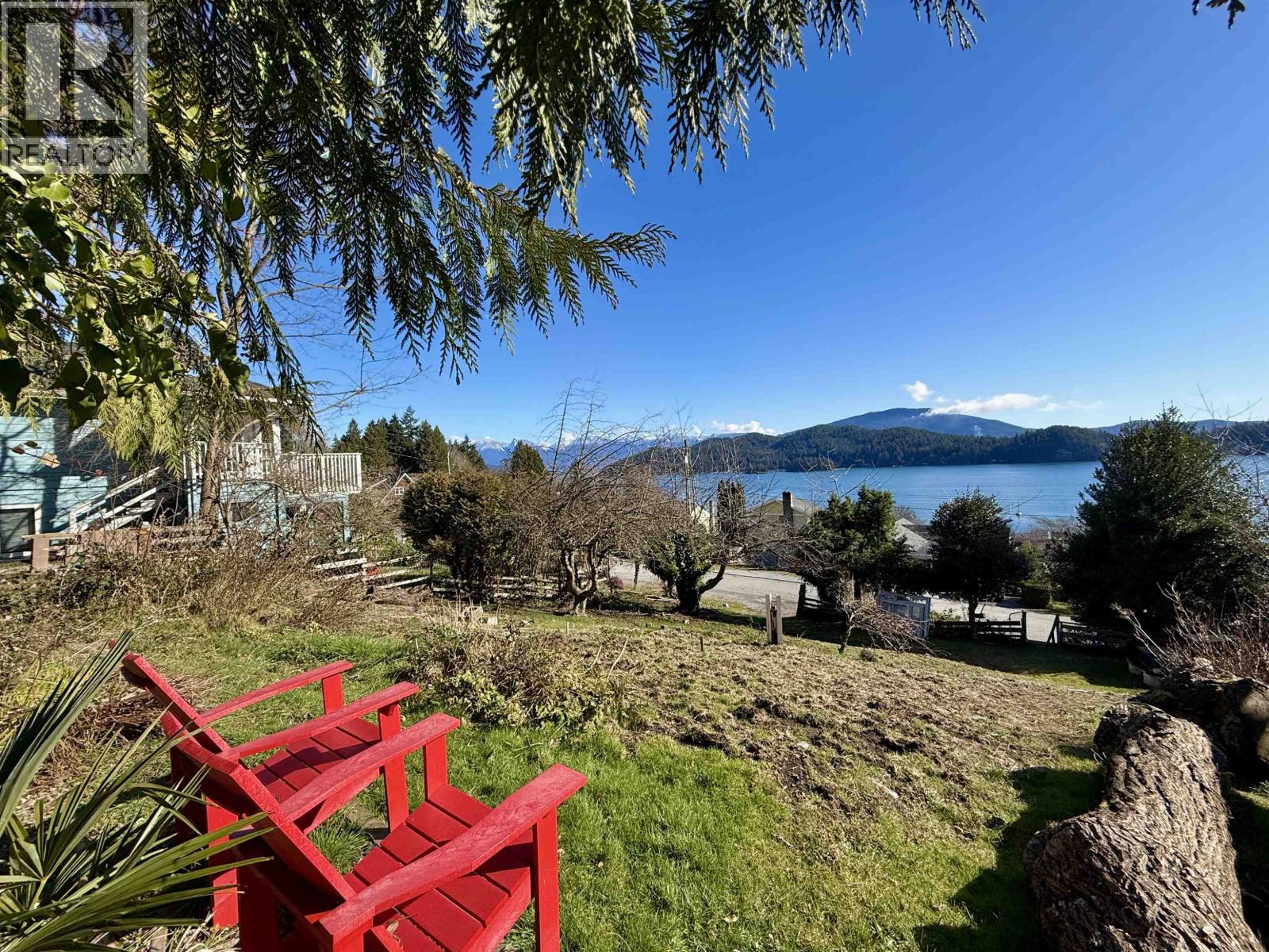 609 GLEN ROAD, Gibsons