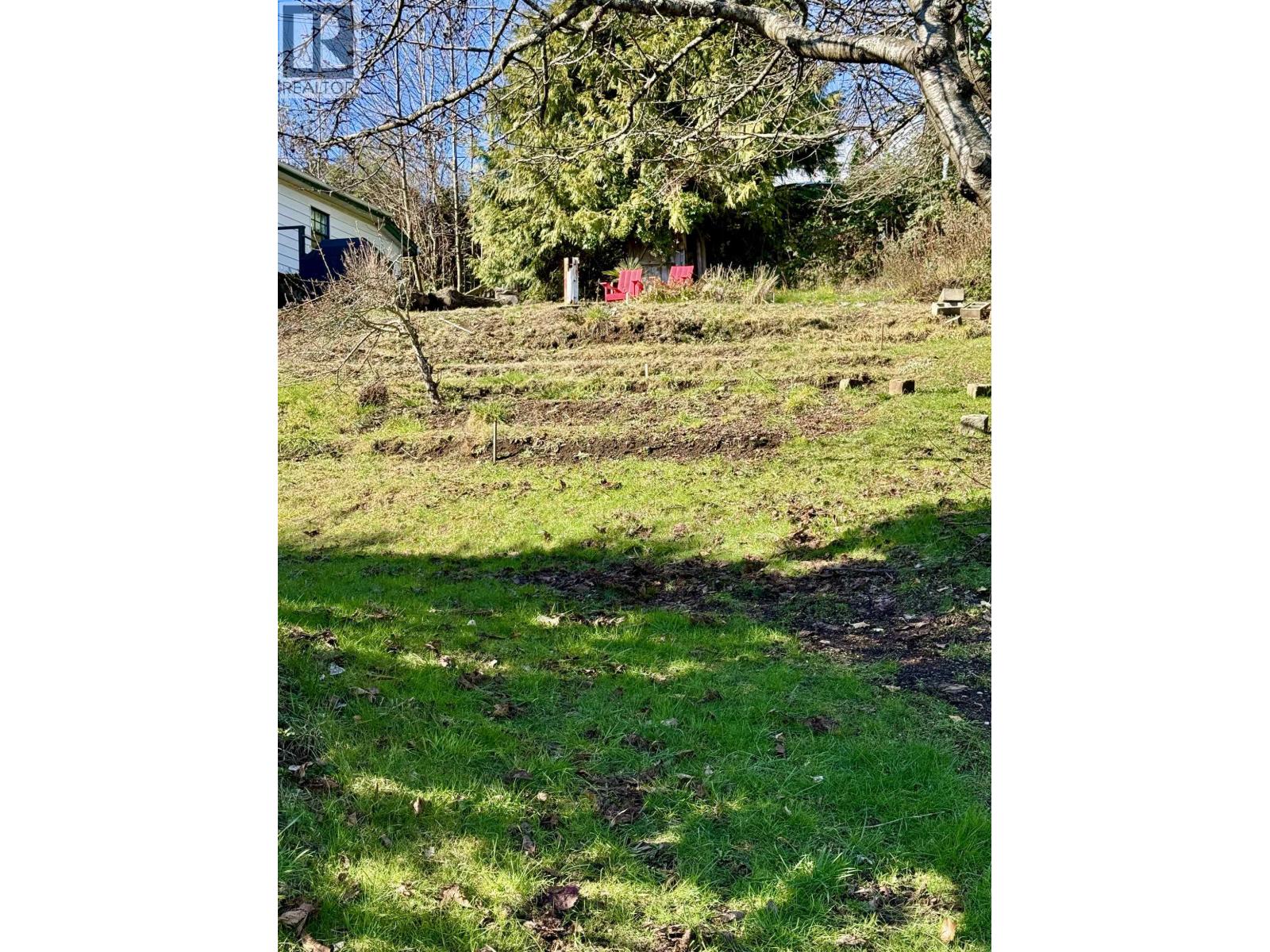 609 GLEN ROAD, Gibsons