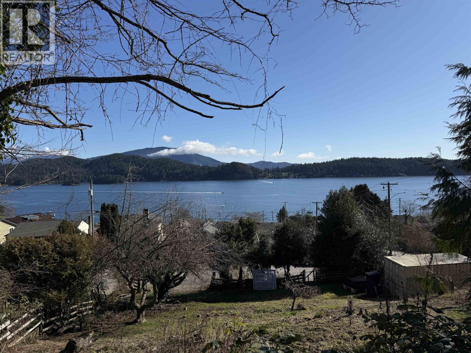 609 GLEN ROAD, Gibsons