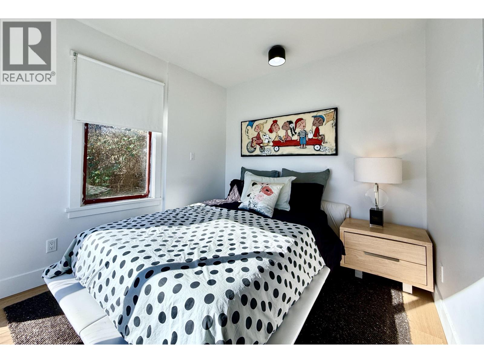 609 GLEN ROAD, Gibsons