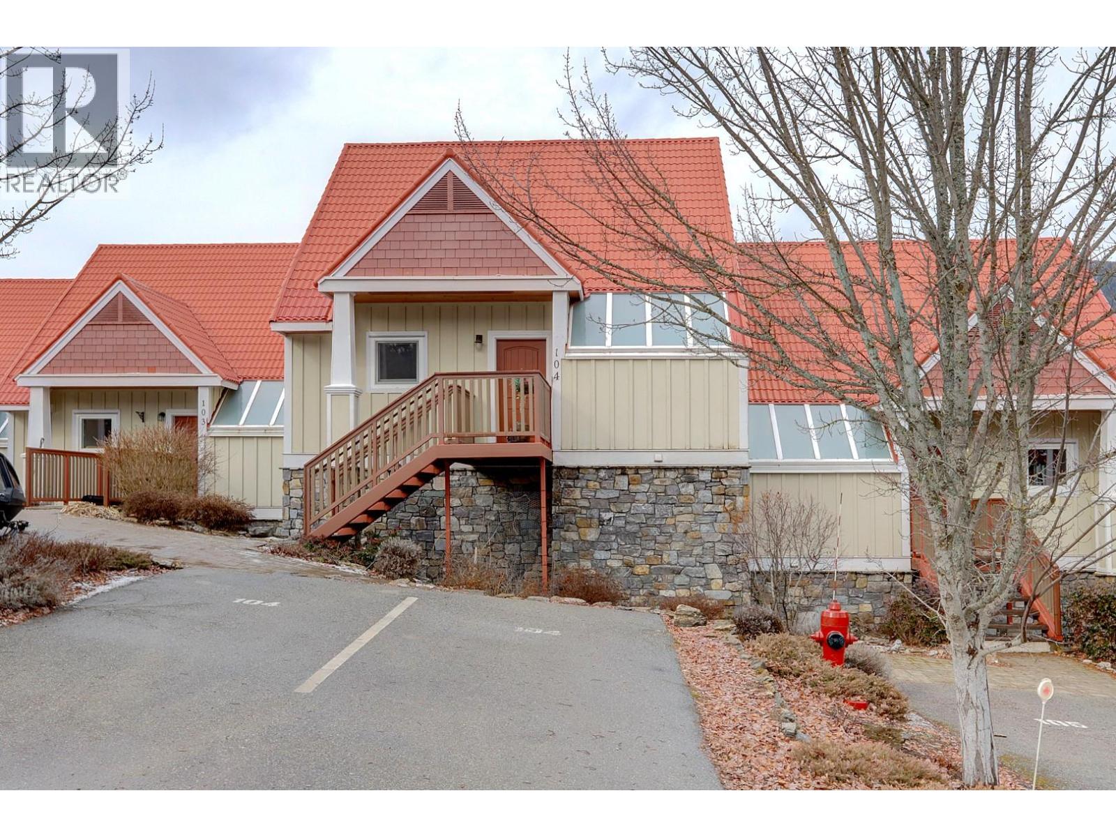 500 Old Spallumcheen Road Unit# 104, Sicamous