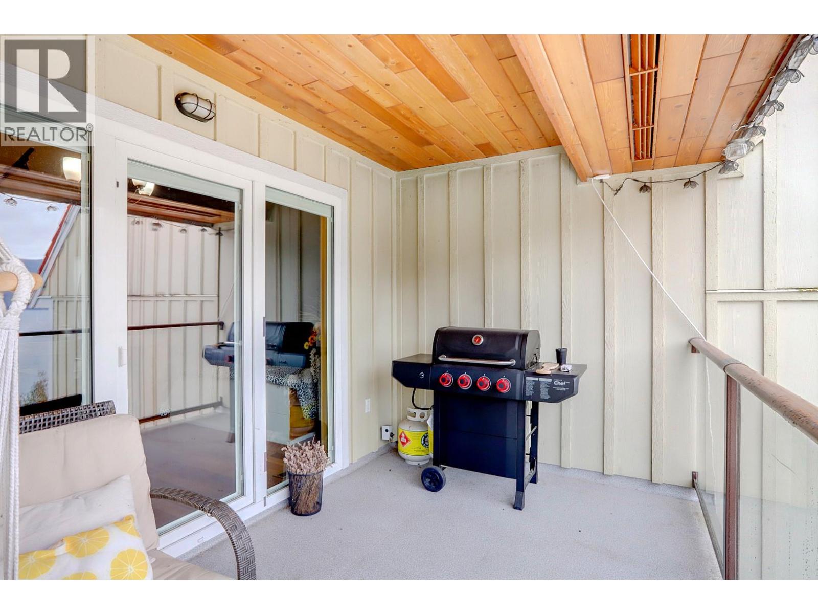 500 Old Spallumcheen Road Unit# 104, Sicamous