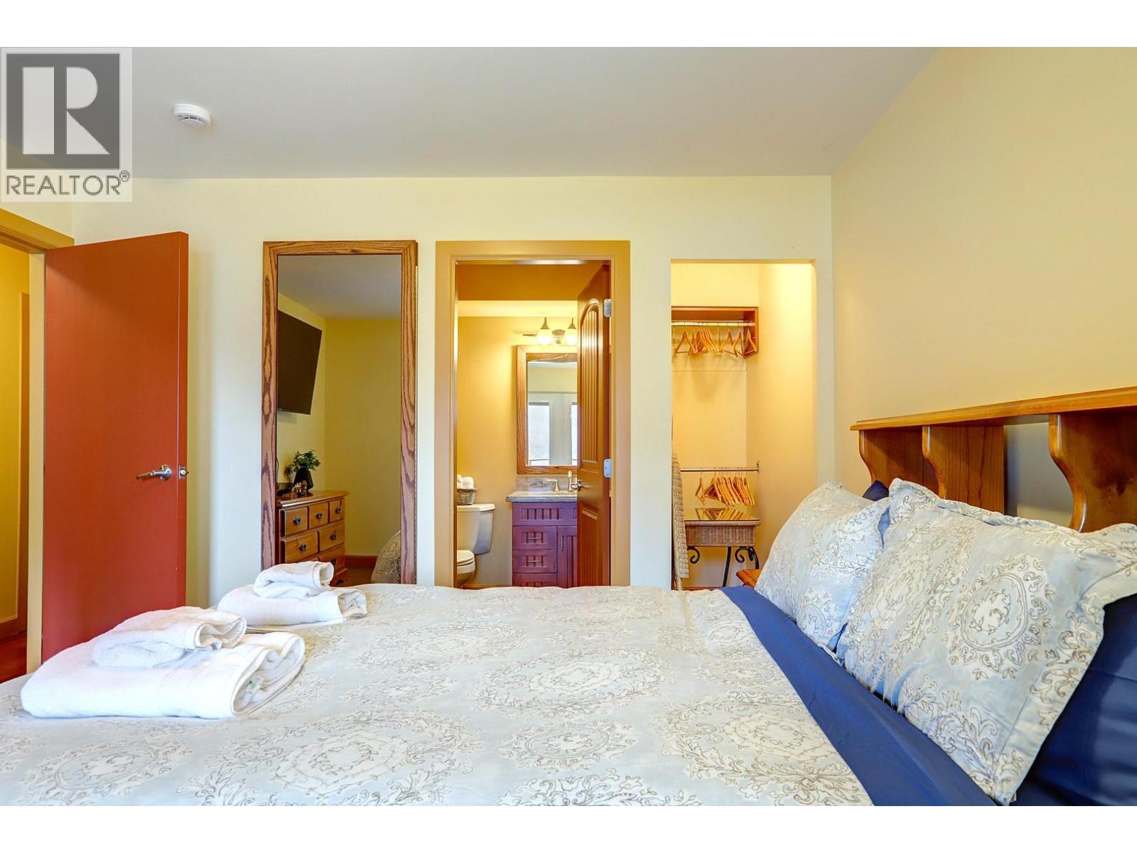 500 Old Spallumcheen Road Unit# 104, Sicamous