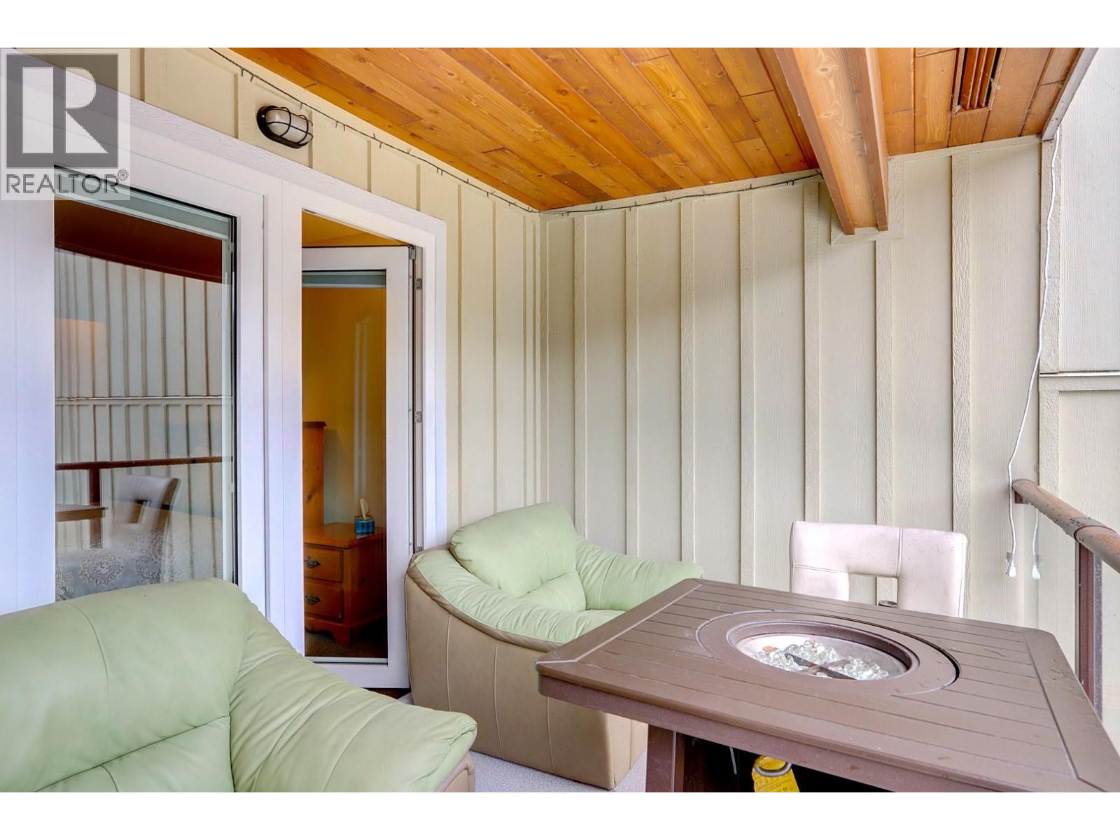 500 Old Spallumcheen Road Unit# 104, Sicamous