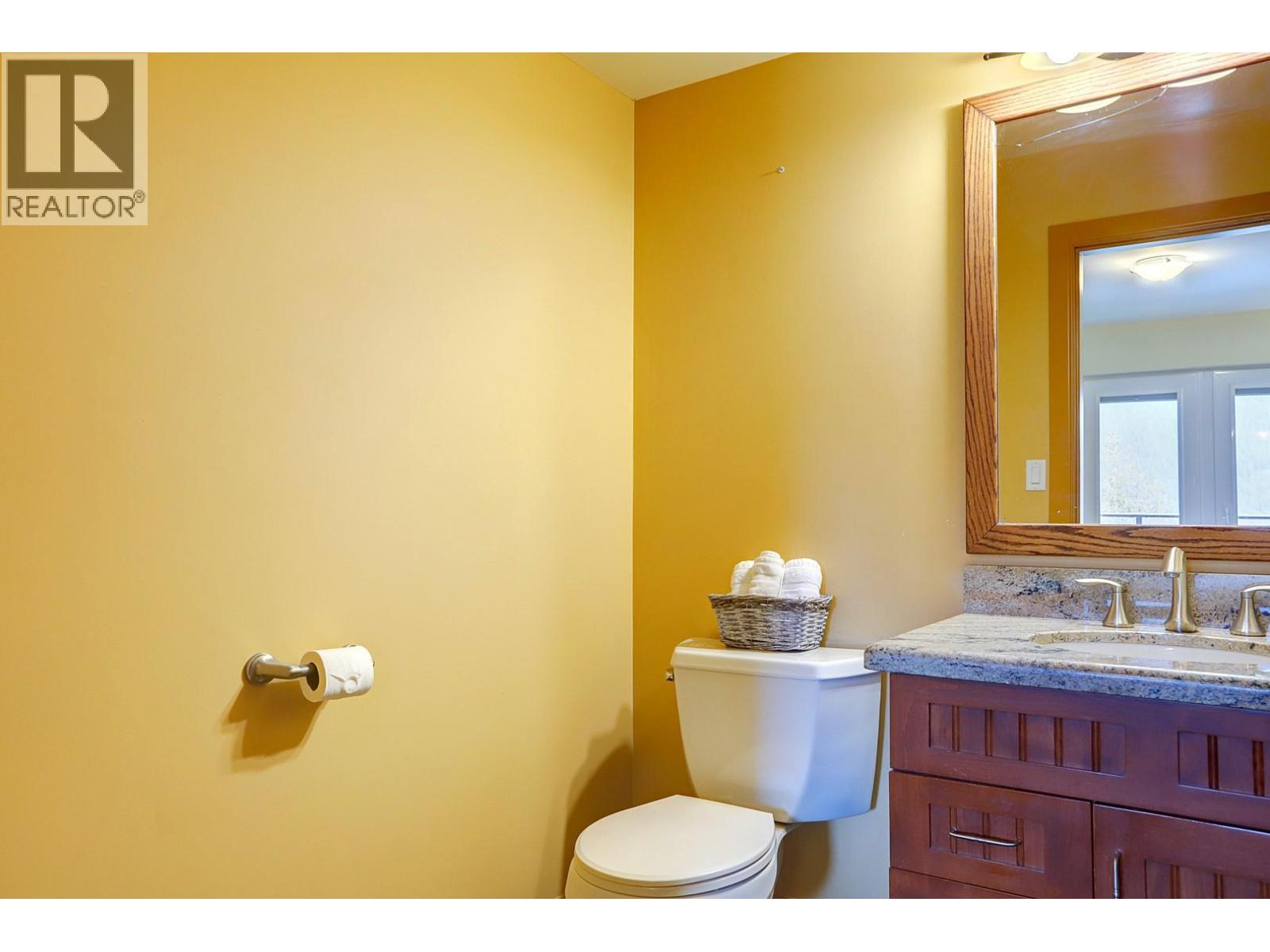 500 Old Spallumcheen Road Unit# 104, Sicamous