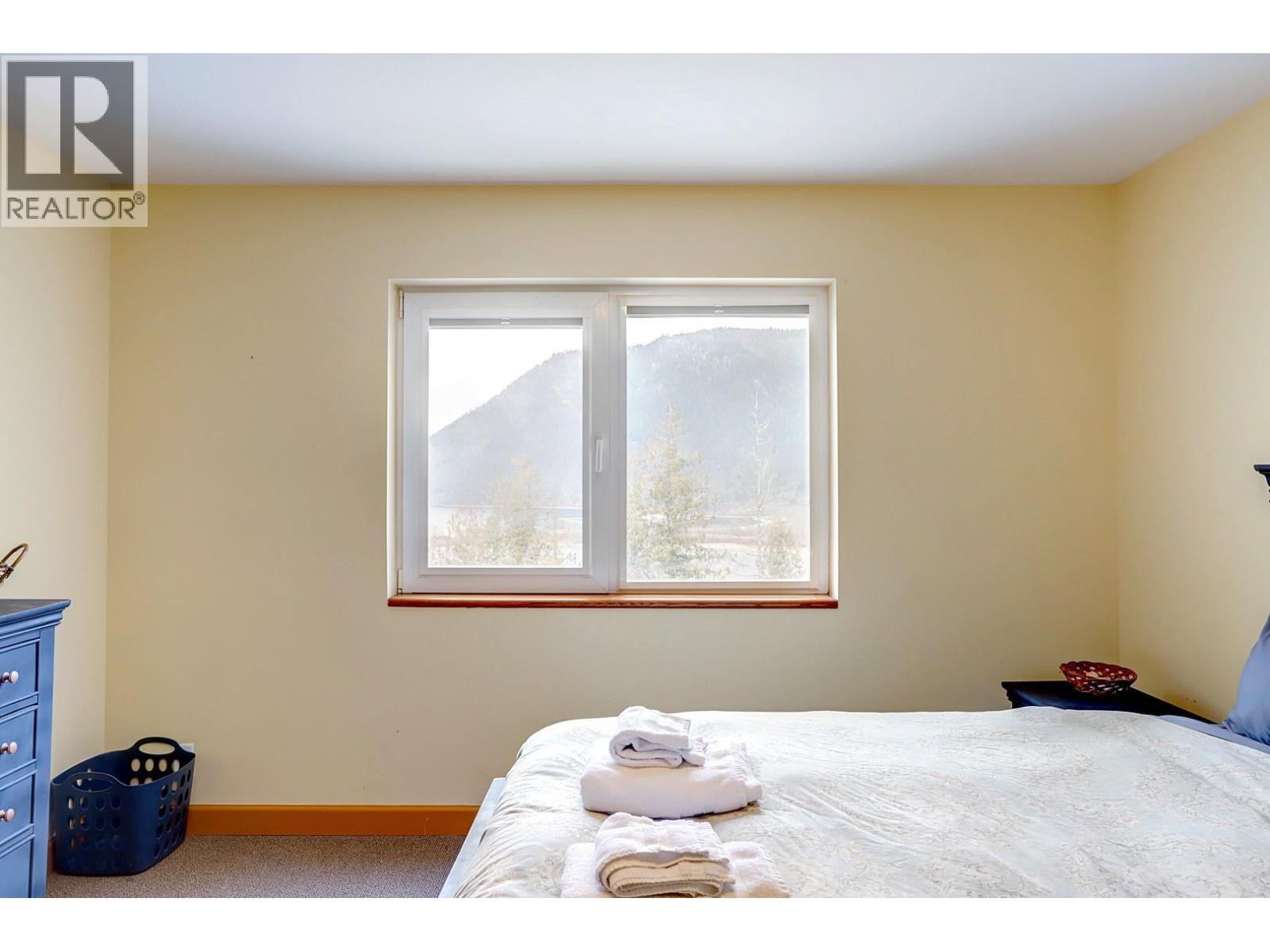 500 Old Spallumcheen Road Unit# 104, Sicamous