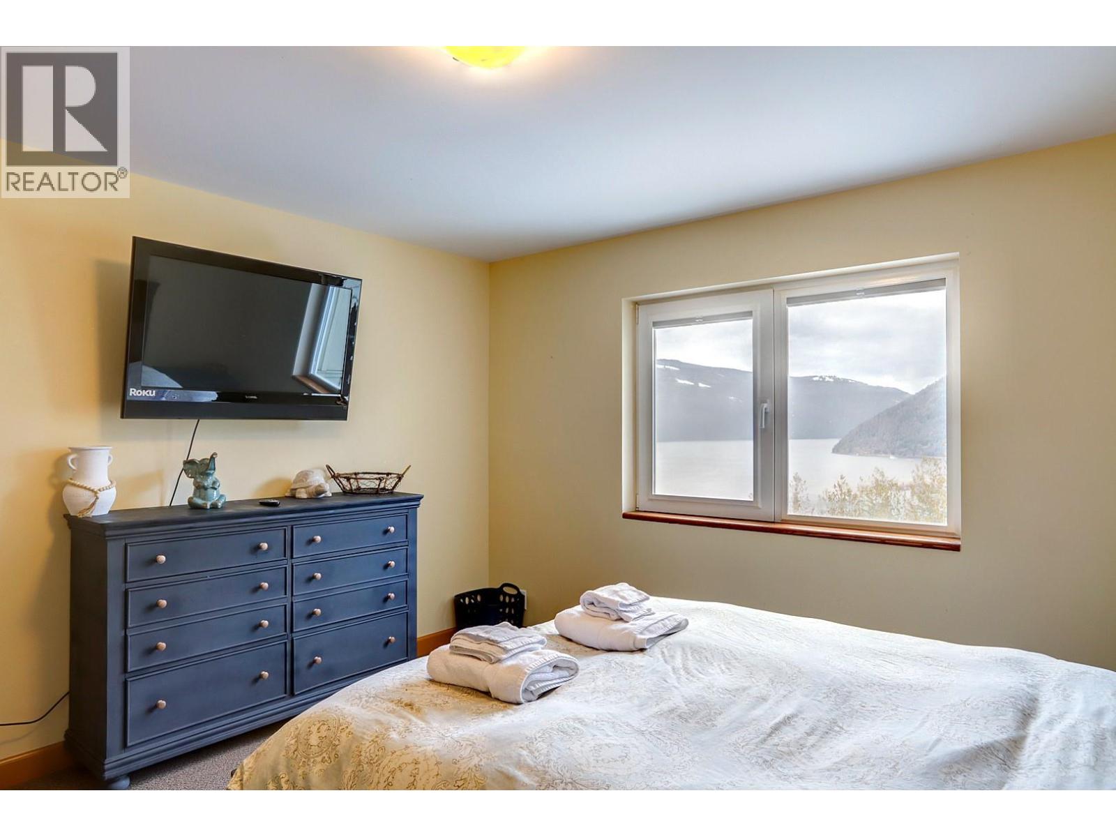 500 Old Spallumcheen Road Unit# 104, Sicamous