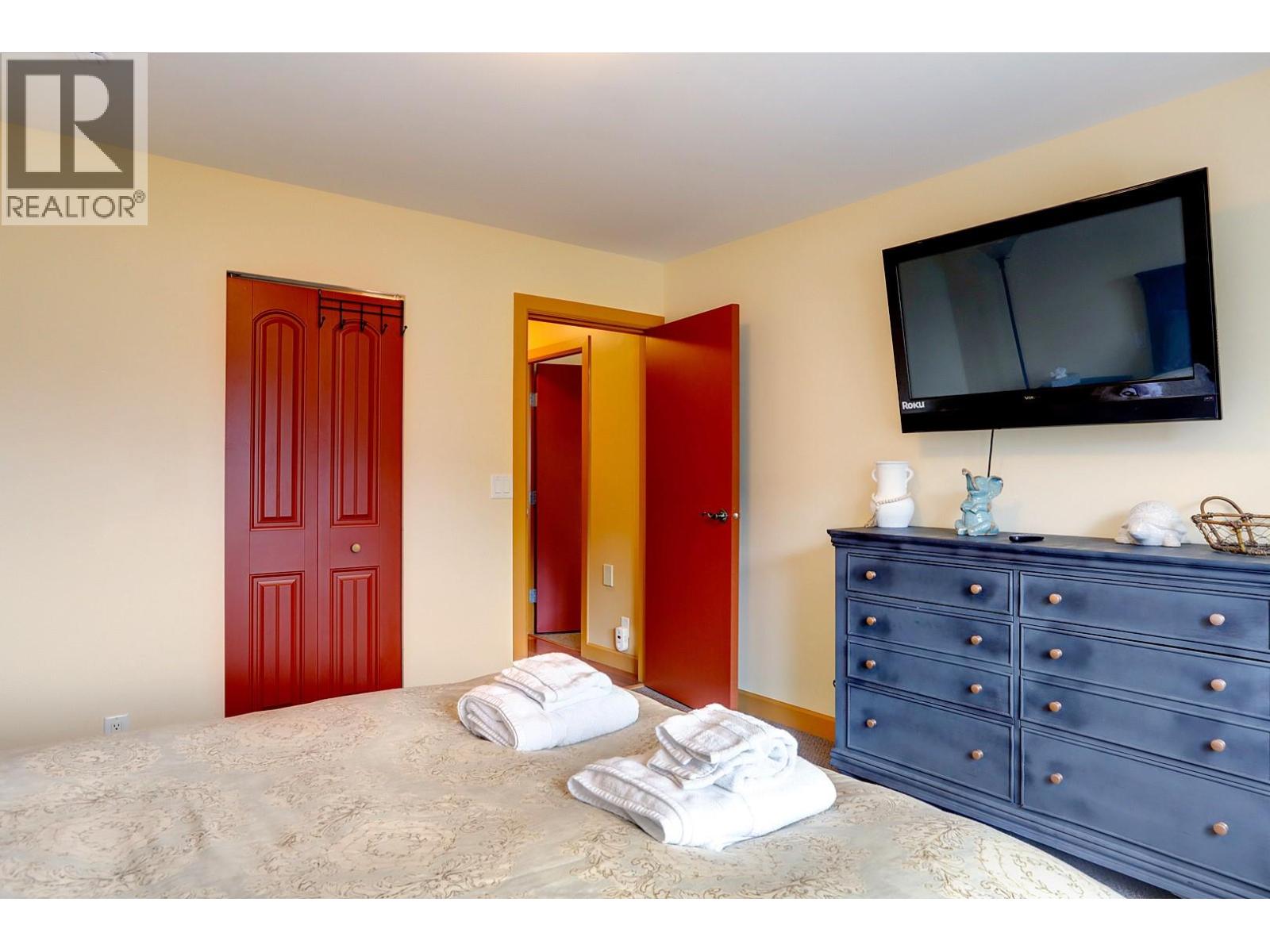 500 Old Spallumcheen Road Unit# 104, Sicamous