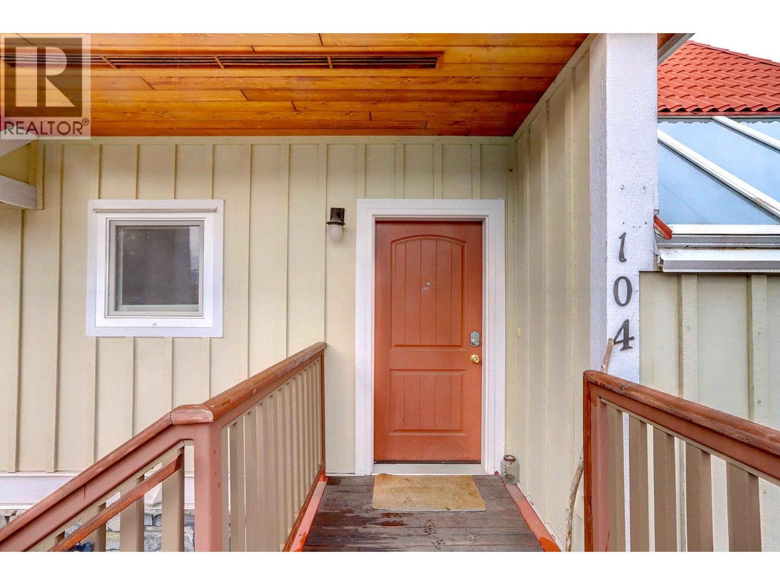 500 Old Spallumcheen Road Unit# 104, Sicamous