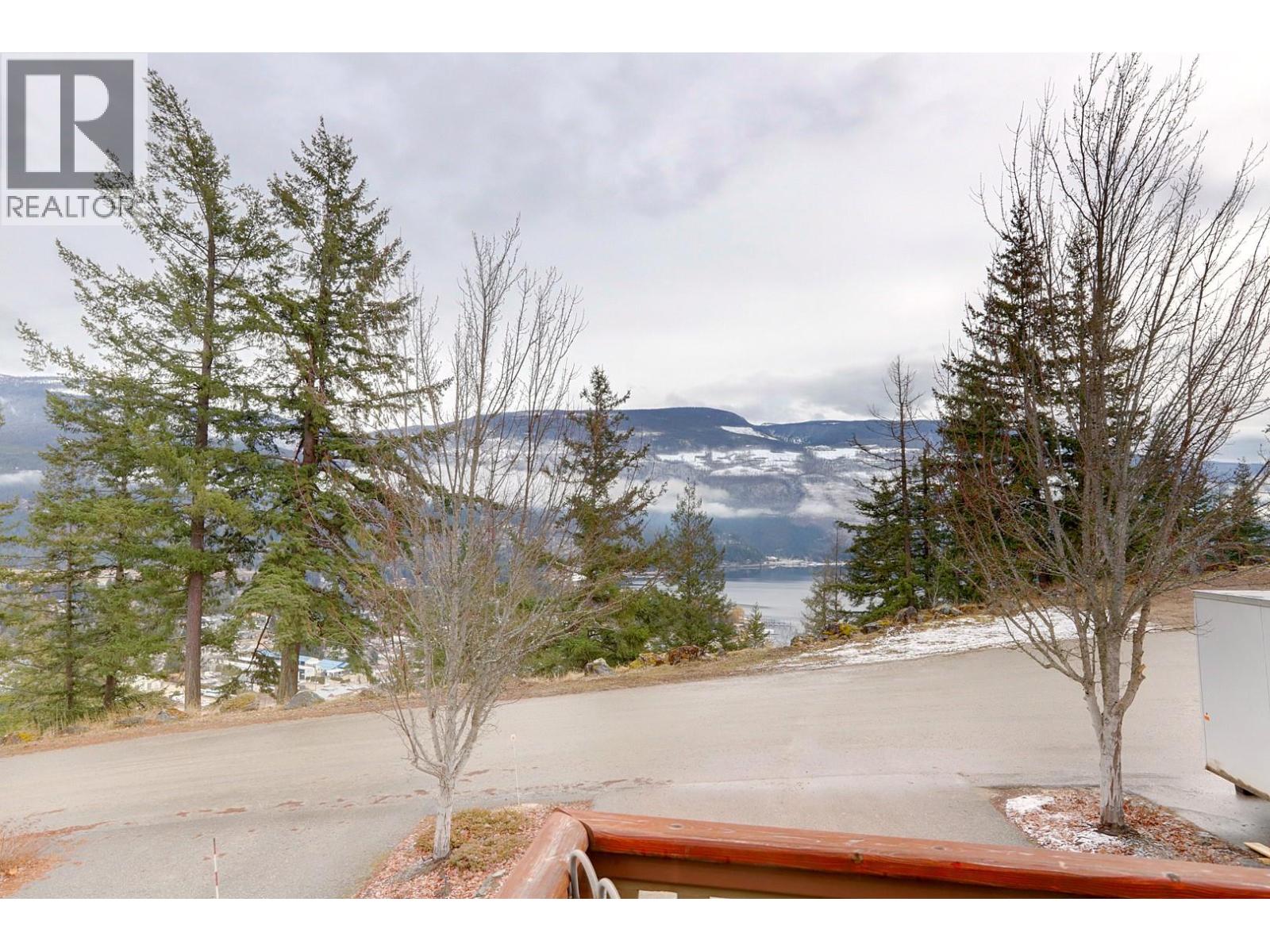 500 Old Spallumcheen Road Unit# 104, Sicamous