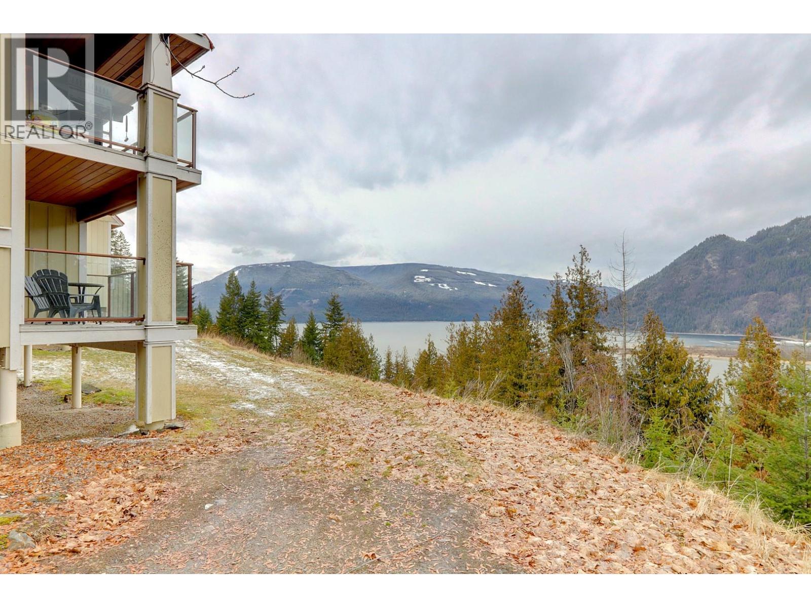 500 Old Spallumcheen Road Unit# 104, Sicamous