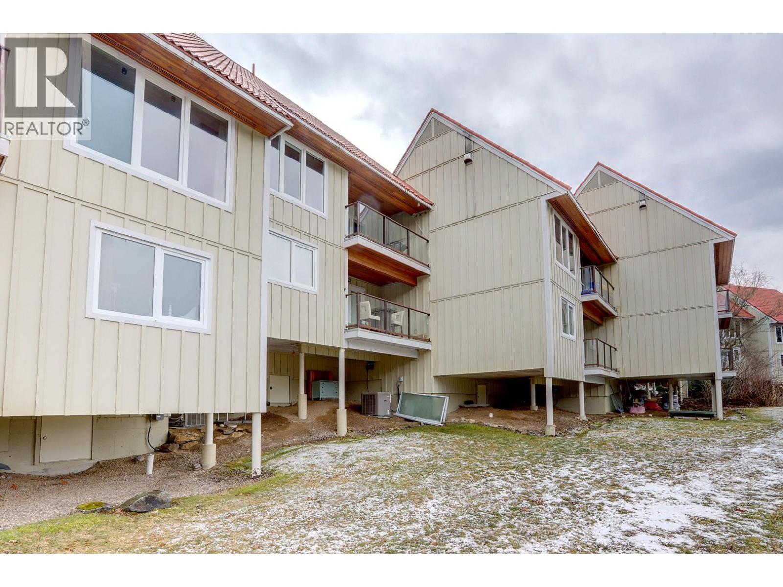 500 Old Spallumcheen Road Unit# 104, Sicamous