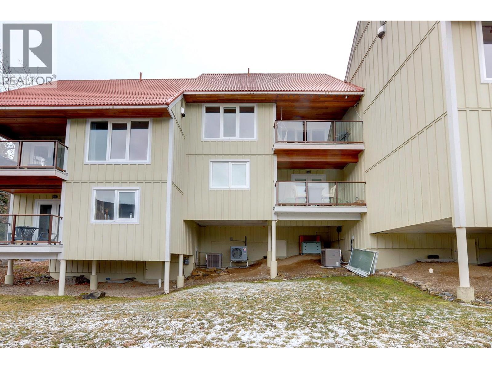 500 Old Spallumcheen Road Unit# 104, Sicamous