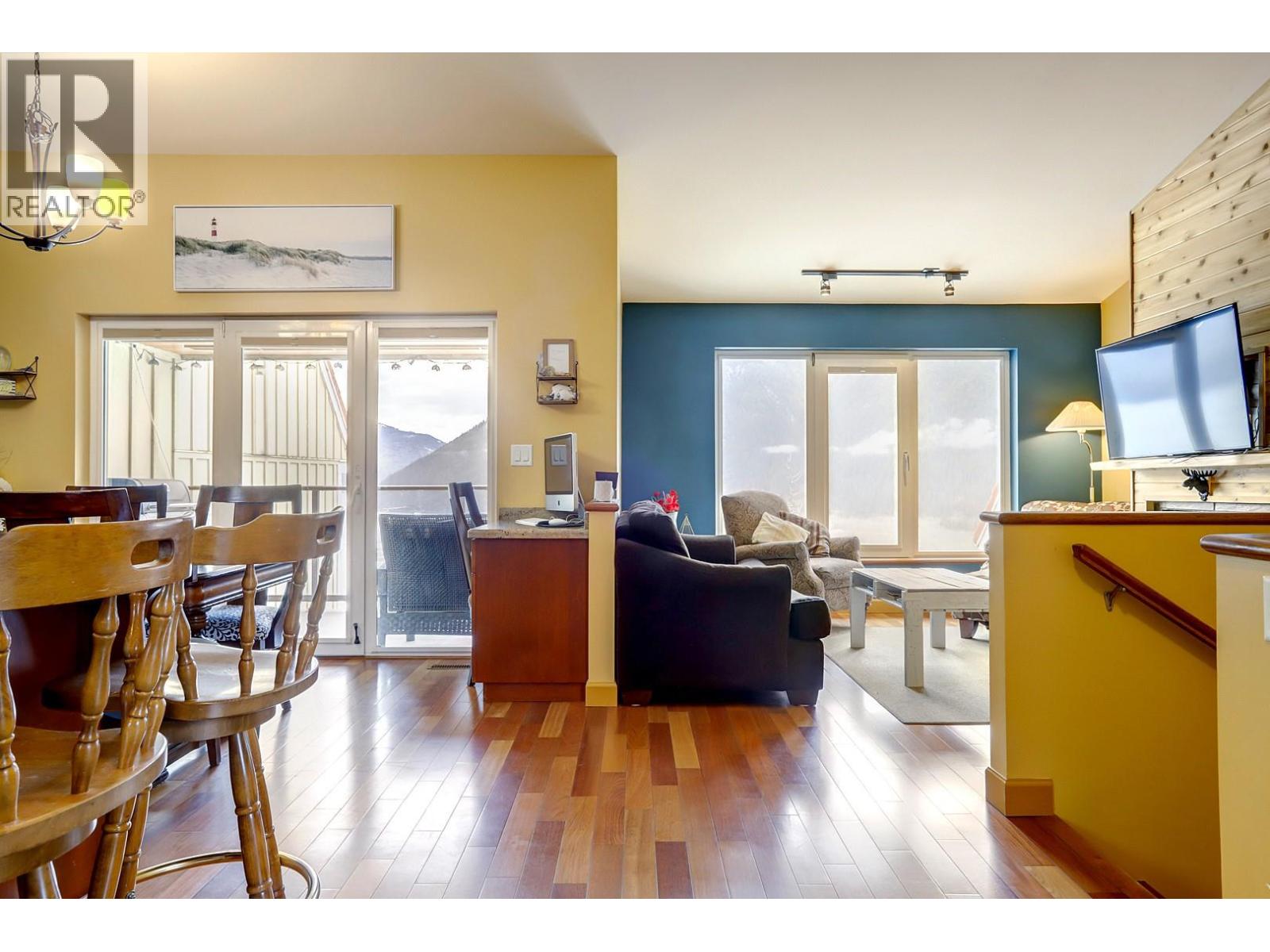 500 Old Spallumcheen Road Unit# 104, Sicamous